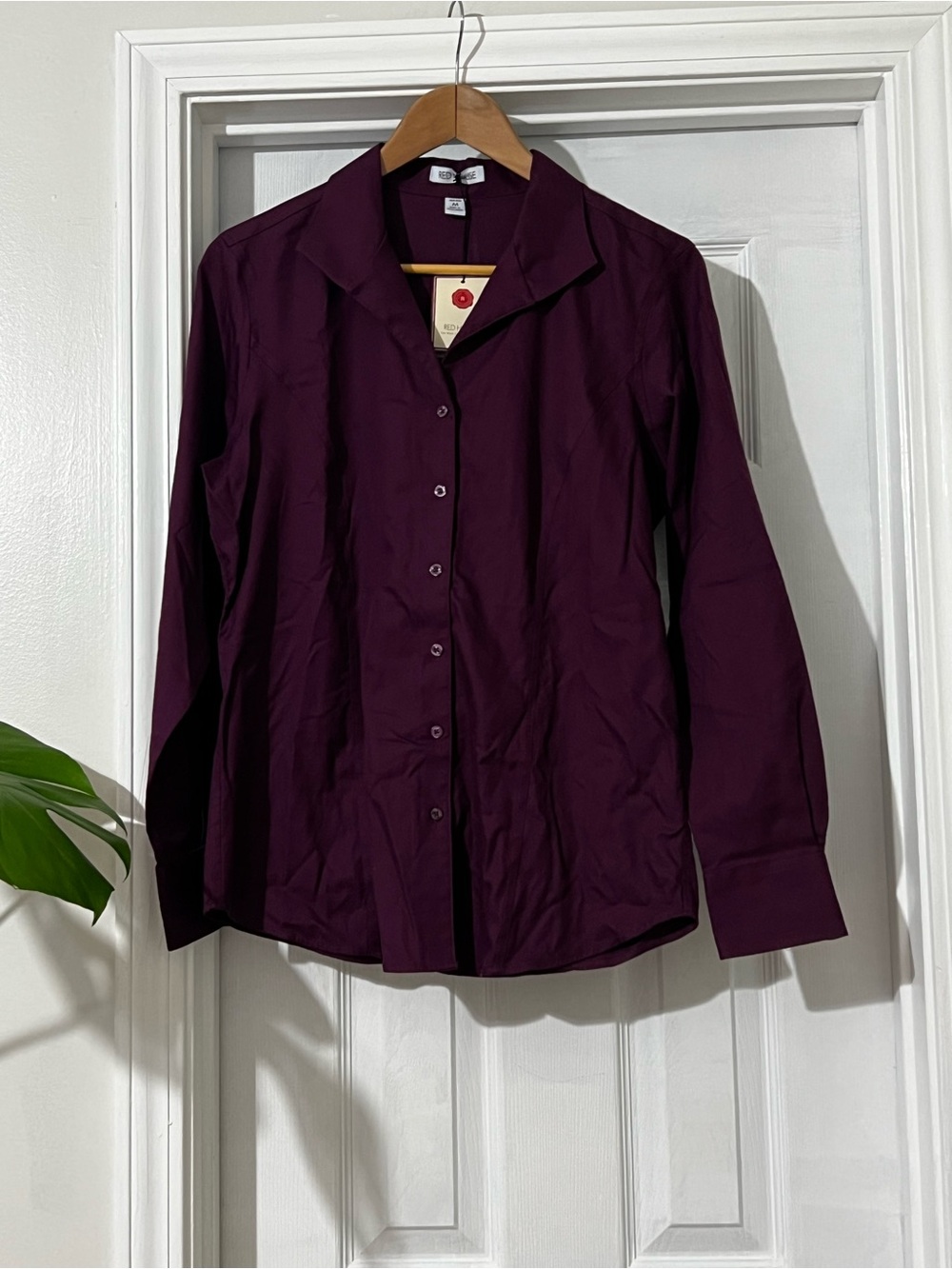 Women's Long-Sleeve Button-Down Shirt in Deep Plum